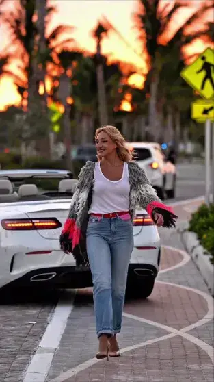 14-летняя дочь Кристины Орбакайте предстала в образе юной модели