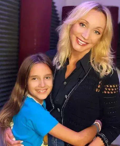 14-летняя дочь Кристины Орбакайте предстала в образе юной модели