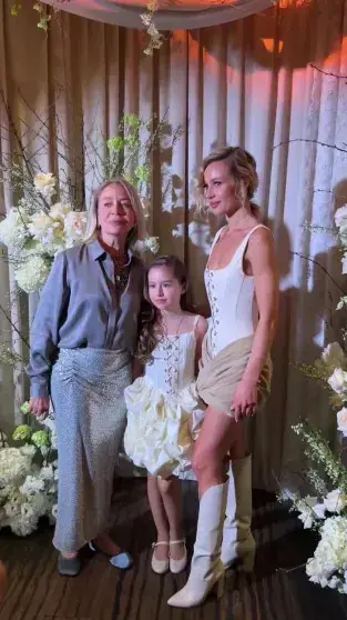 Полина Гагарина отметила 39-летие в кругу звездных друзей