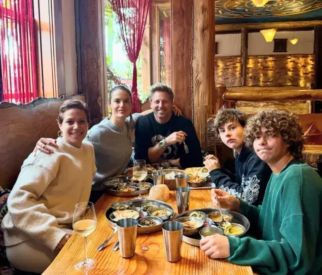 Алессандра Амбросио показала отпуск в Канаде с подросшим сыном