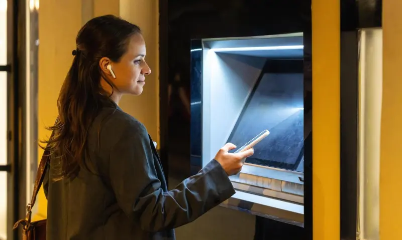 Новые правила переводов с 2026 года: зачем ужесточают контроль и кого это коснется