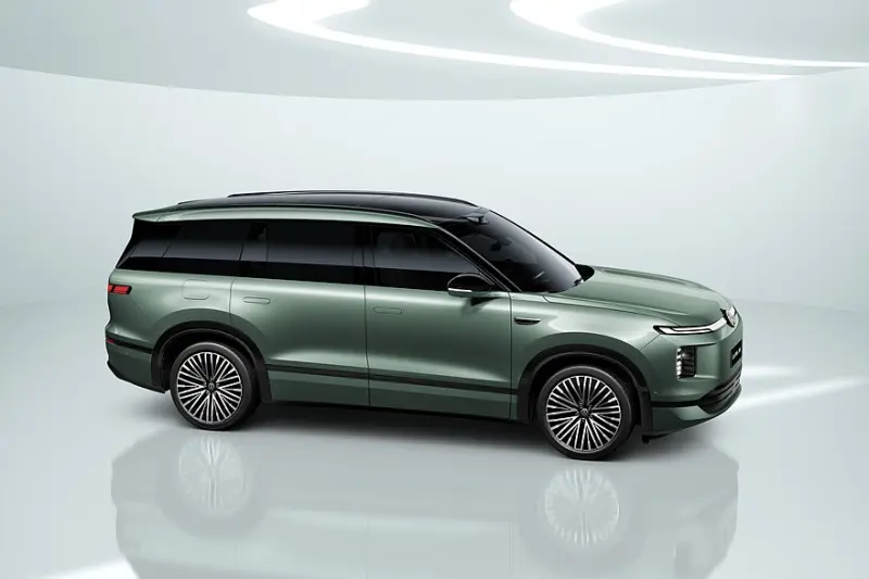 Volkswagen ID.Era 9X: большой гибридный паркетник выходит на рынок Китая