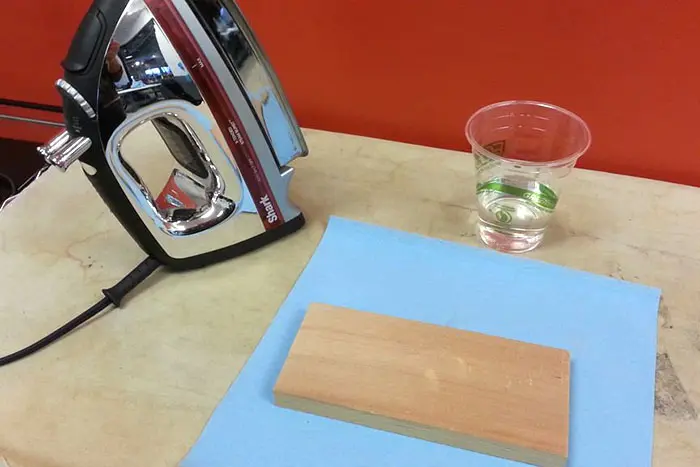 Как удалить вмятину на дереве: простой лайфхак с утюгом