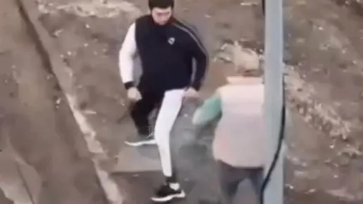 Казанский качок жестоко избил пенсионера в дорожной ссоре