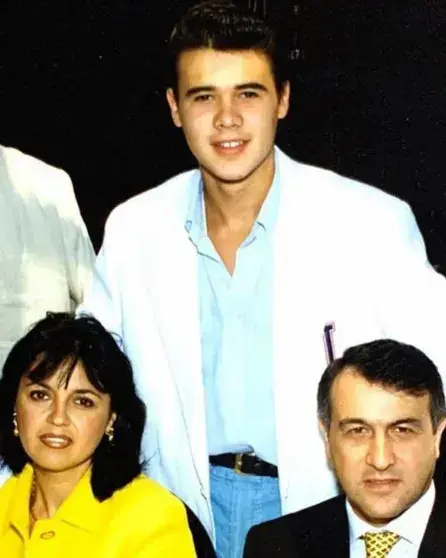 Новая жизнь миллиардера: Араз Агаларов с молодой женой и детьми