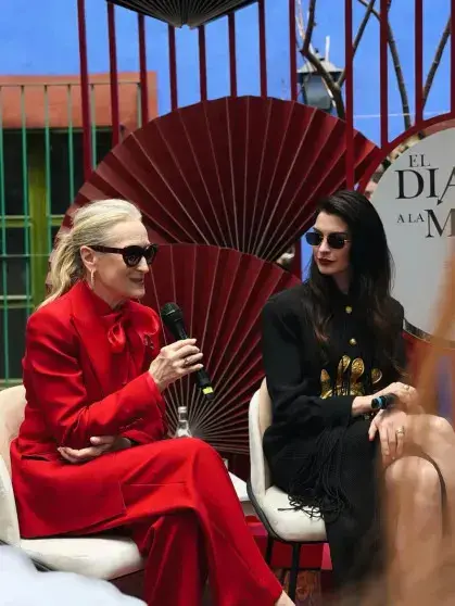 Звёзды вернулись: Стрип и Хэтэуэй представили сиквел "Дьявол носит Prada" в Мехико