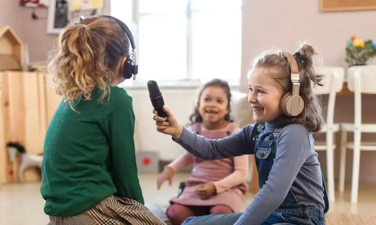 Как перестать волноваться и научиться говорить четко: секреты от актеров и телеведущих