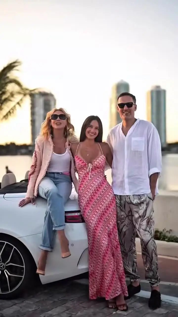 Клава Земцова в 14 лет: как выглядит дочь Кристины Орбакайте, живущая в Майами