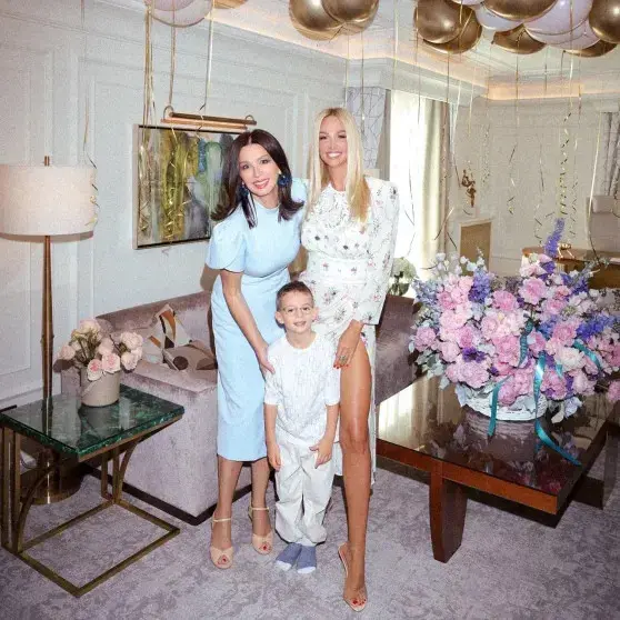 Виктория Лопырёва вернулась в Россию с сыном и рассказала о его успехах