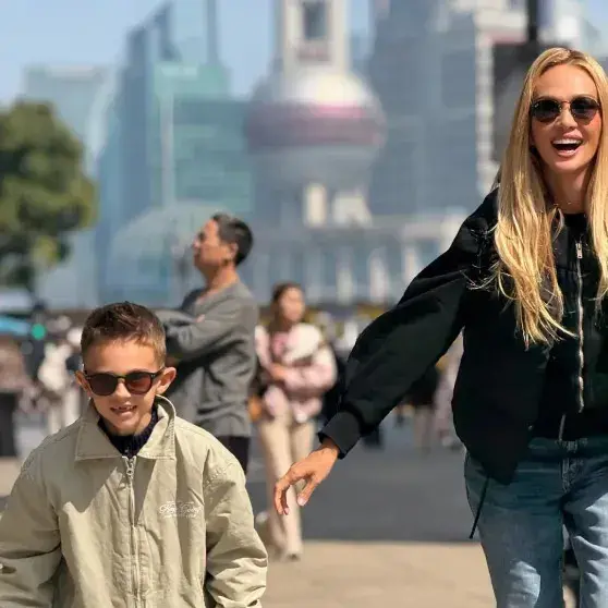 Виктория Лопырёва вернулась в Россию с сыном и рассказала о его успехах