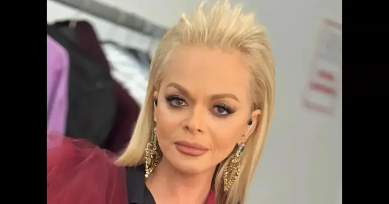 Долина против аферистов: певица получила миллионы по решению суда