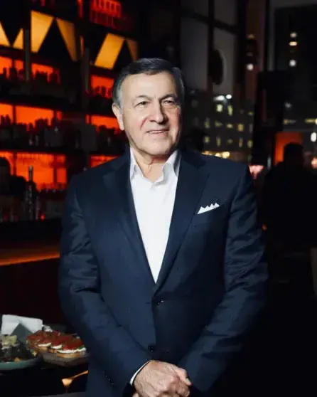 Новая семья Араза Агаларова: как миллиардер женился на студентке МГИМО