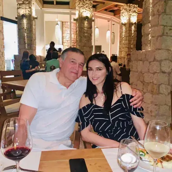 Новая семья Араза Агаларова: как миллиардер женился на студентке МГИМО