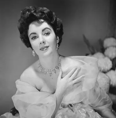 Сесил Битон: Мастер, подаривший Одри Хепберн её волшебный стиль