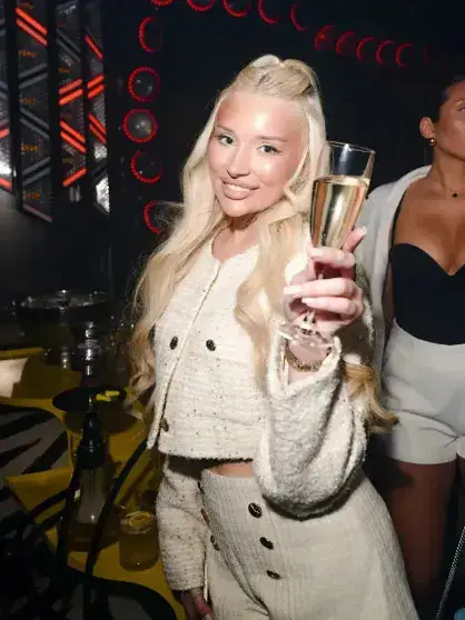 «Я ей давал бабки»: Загадочный Олег объявился как спонсор новой пассии Тимати