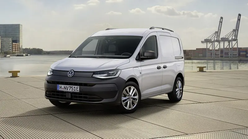 Volkswagen Caddy готовит второй рестайлинг: показан новый дизайн перед летним стартом продаж
