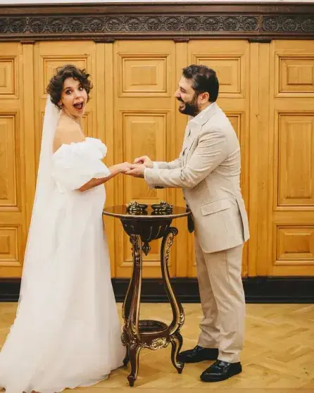 «Мы выбрали друг друга»: Лиза Моряк ответила хейтерам и показала архивные свадебные фото с Сариком Андреасяном