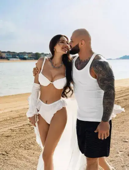 «Как больно и горько»: Оксана Самойлова прокомментировала развод с Джиганом