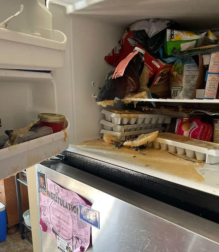 Когда гости переходят все границы: 17 историй о визитах, после которых хочется закрыть дверь навсегда