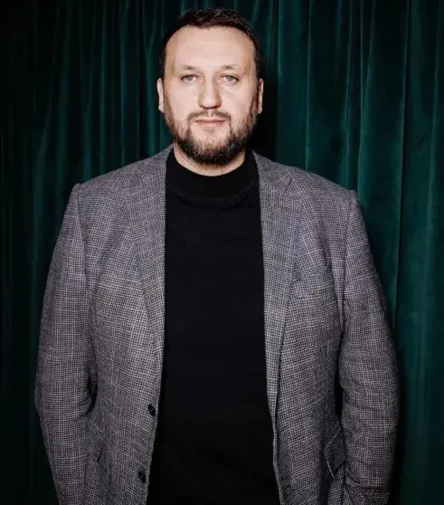 Новый роман Аглаи Тарасовой? Актрису засняли в объятиях продюсера Павла Бури