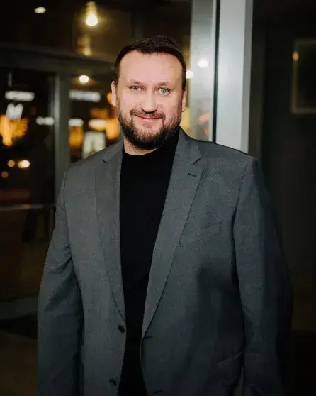 Новый роман Аглаи Тарасовой? Актрису засняли в объятиях продюсера Павла Бури