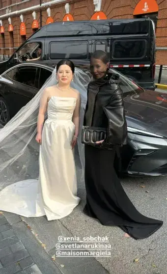 Российские звёзды на каникулах в Азии: от шопинга в Шанхае до искусства в Гонконге