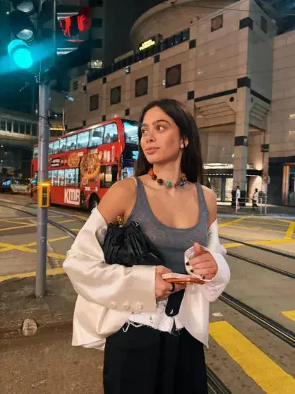 Российские звёзды на каникулах в Азии: от шопинга в Шанхае до искусства в Гонконге