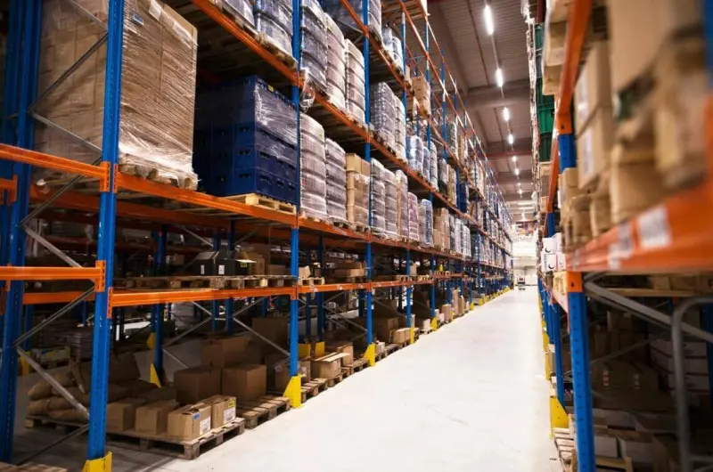 Холодная месть: как уволенный сотрудник спустя годы разоблачил воровку и устроил ей финальный позор