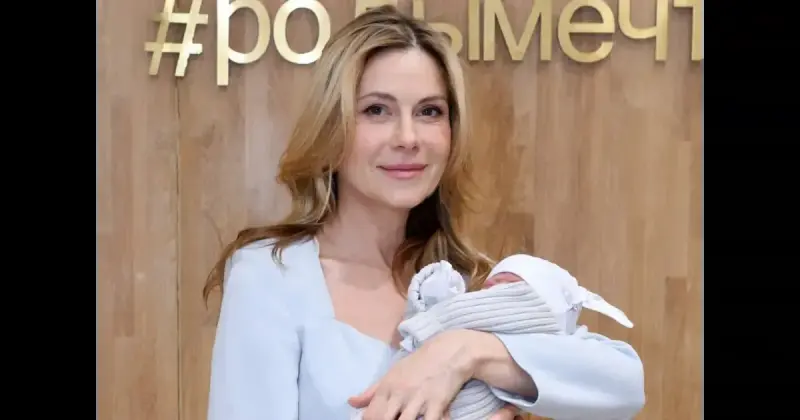 Анна Невская стала мамой в 49 лет и рассказала о своём решении