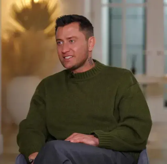 Новое лицо Павла Прилучного: косметолог о неудачной пластике и сходстве с женой