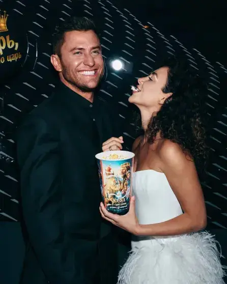 Новое лицо Павла Прилучного: косметолог о неудачной пластике и сходстве с женой