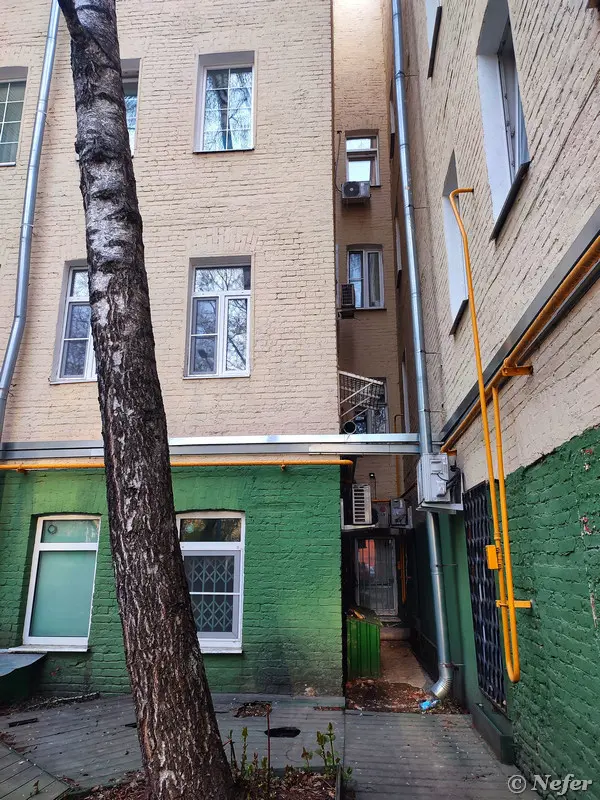 Замоскворечье: от бурятских барельефов до небоскребов