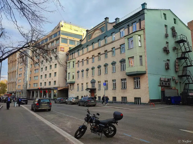 Замоскворечье: от бурятских барельефов до небоскребов