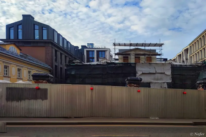 Замоскворечье: от бурятских барельефов до небоскребов