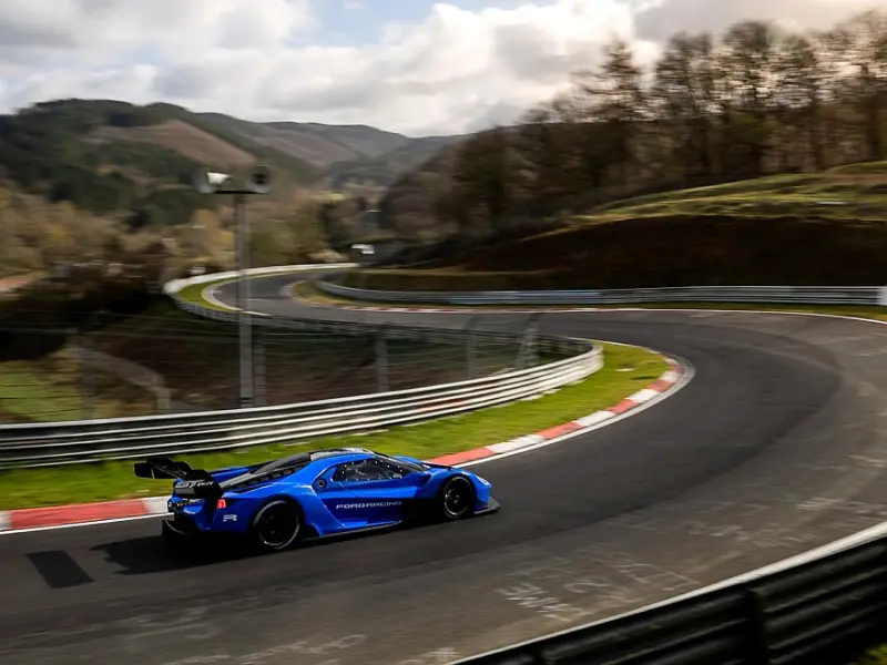 Ford GT Mk IV стал королём Нюрбургринга среди бензиновых машин