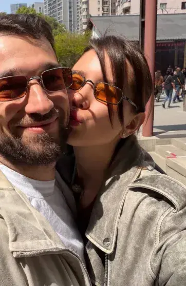 Аврора Киба в Китае с новым возлюбленным: фото из роскошного путешествия