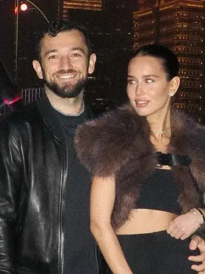 Аврора Киба в Китае с новым возлюбленным: фото из роскошного путешествия