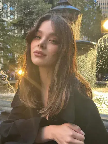 Хейли Стайнфелд и Джош Аллен впервые стали родителями