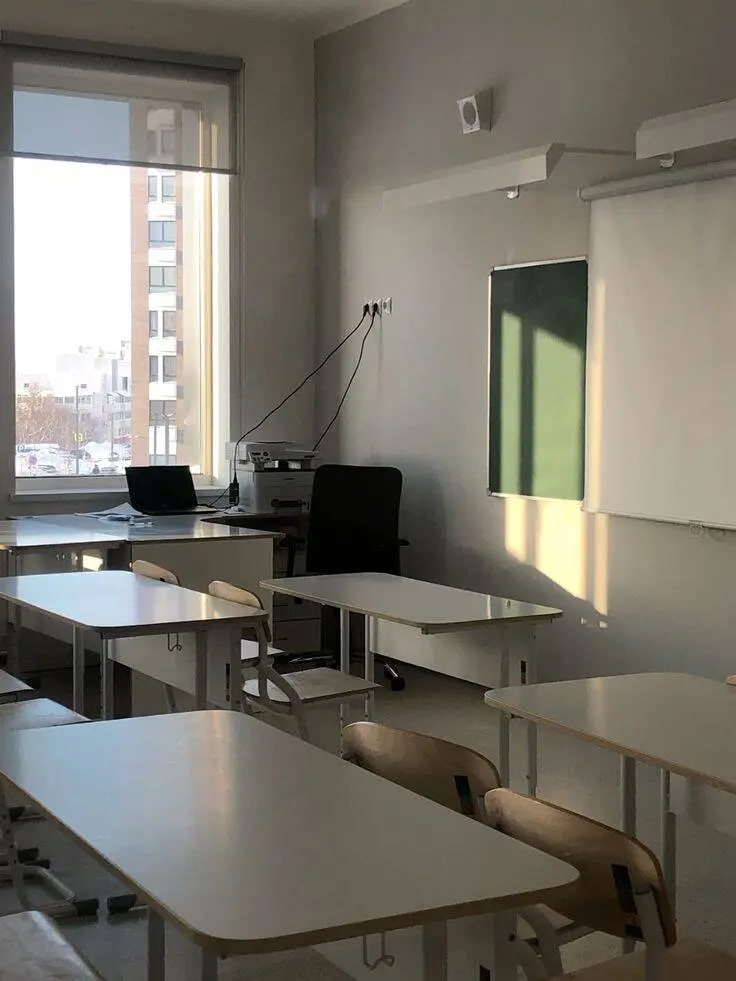 Свет слева: почему школьные окна расположены именно так