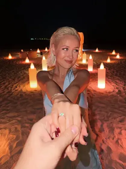 Клава Кока выходит замуж: история любви и фото с пляжной помолвки