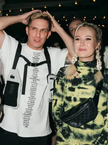 Клава Кока выходит замуж: история любви и фото с пляжной помолвки