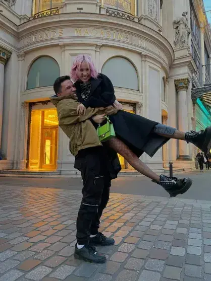 Клава Кока выходит замуж: история любви и фото с пляжной помолвки