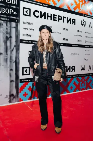 Кто из звёзд пришёл на открытие ярмарки "Арт Россия"