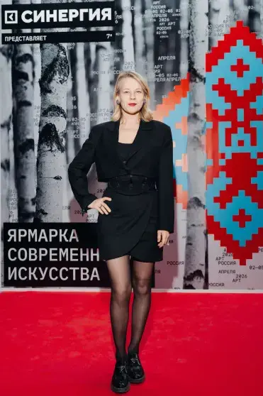 Кто из звёзд пришёл на открытие ярмарки "Арт Россия"