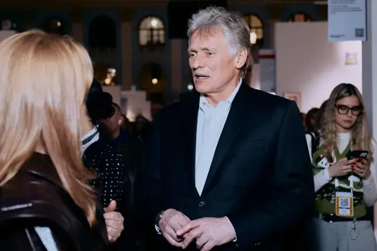 Кто из звёзд пришёл на открытие ярмарки "Арт Россия"