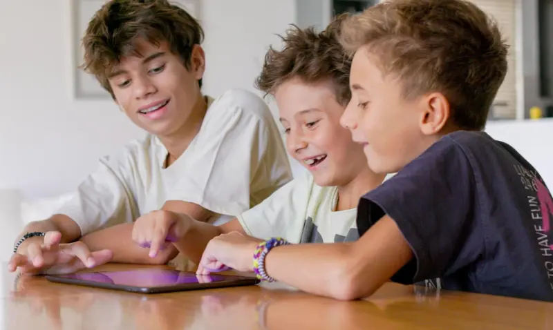 Школьные оценки за поведение: зачем их возвращают и что об этом думают дети