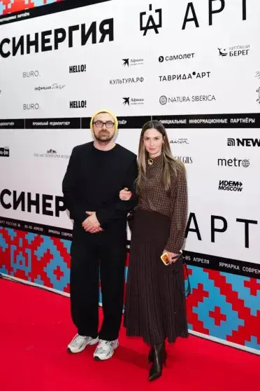 Агата Муцениеце и Пётр Дранга вышли в свет после рождения дочери