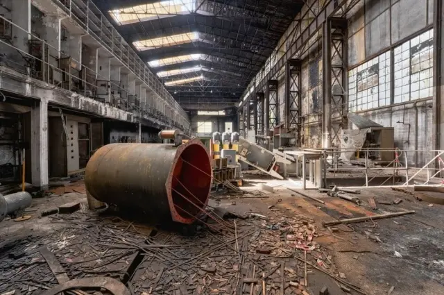 Застывшее время: величественная и меланхоличная атмосфера заброшек