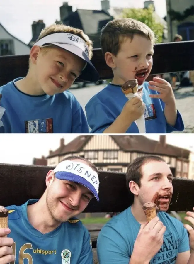 Взрослые воссоздают детские фото: трогательные и смешные дубли