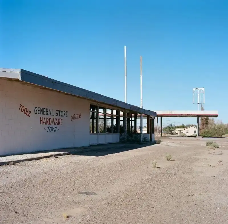 Калифорния в квадрате: Провинциальные пейзажи в объективе Тома Ронка